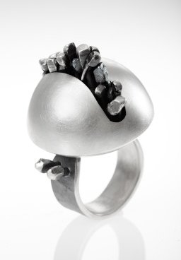 ring by melle finelli